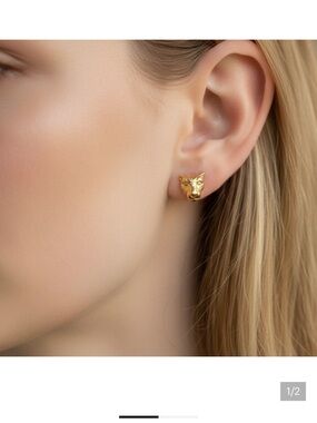 5/25 ✨✨ Gold Panther Head Stud Earrings for Women